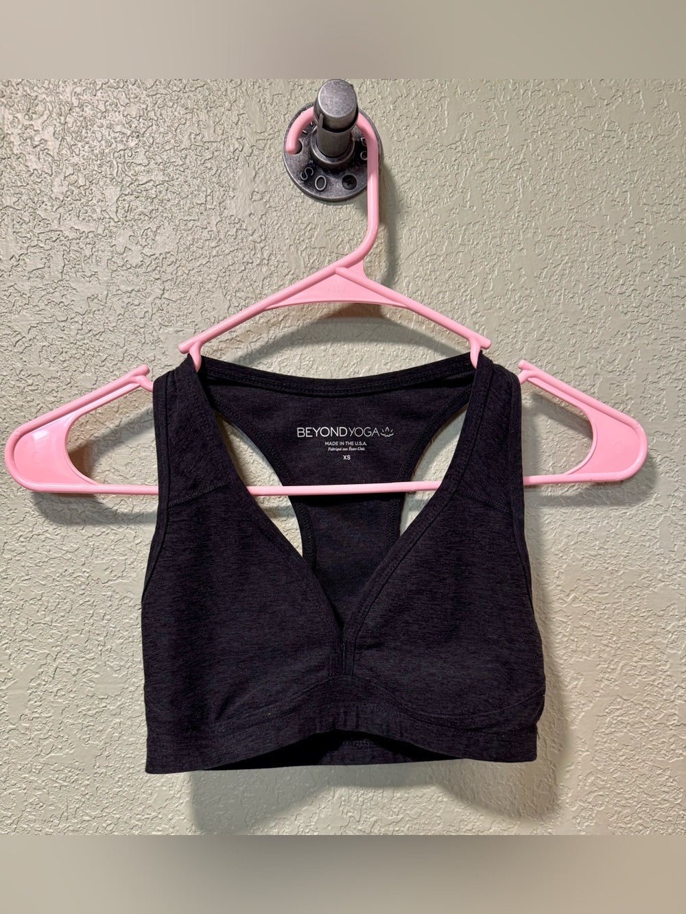 Beyond Yoga Charcoal V-Neck Racerback Sports Bra XS